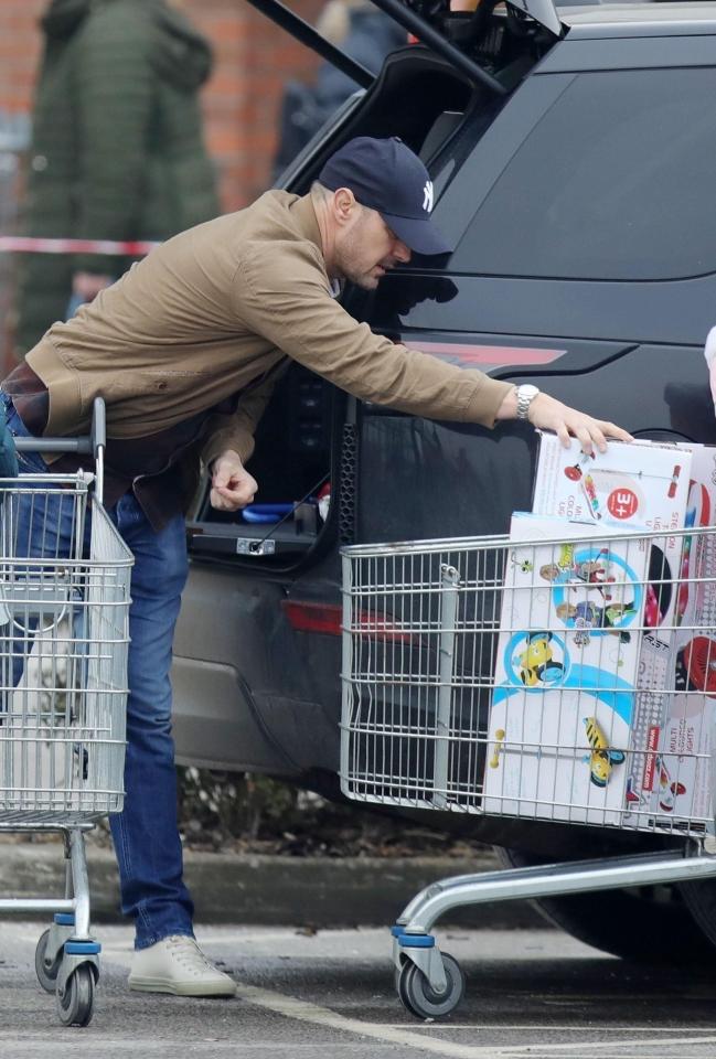  Paddy was busy loading up the couple's Land Rover discovery