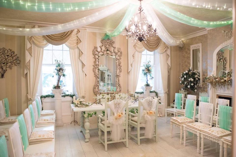  An additional guest room is currently used as an intimate venue for weddings