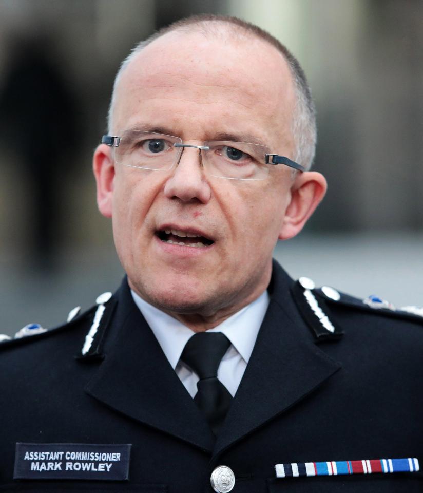  As extremism is spreading in our communities the Met police leader Mark Rowley says we need a society-wide response