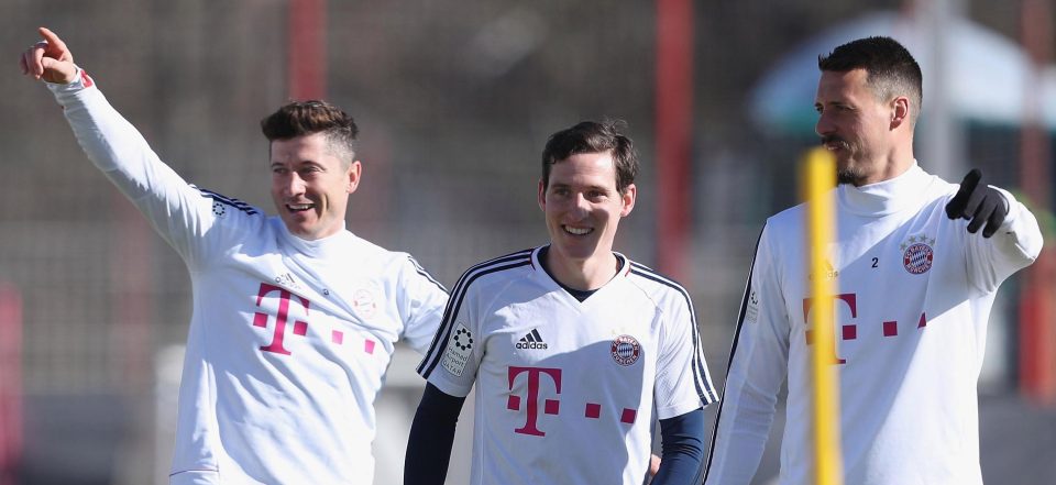  Lewandowski pictured in training with Bayern Munich stars