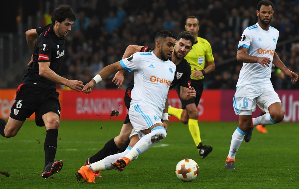  Dimitri Payet vies with Athletic Bilbao's Yeray Alvarez in the first leg