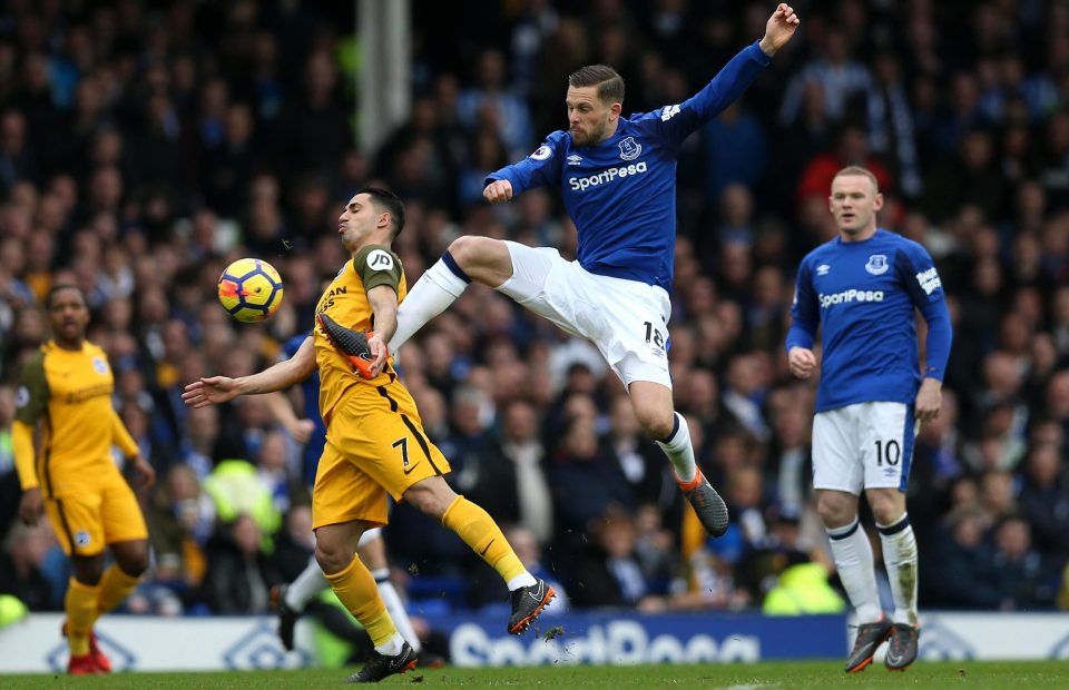  Gylfi Sigurdsson damaged his knee ligaments in the win over Brighton