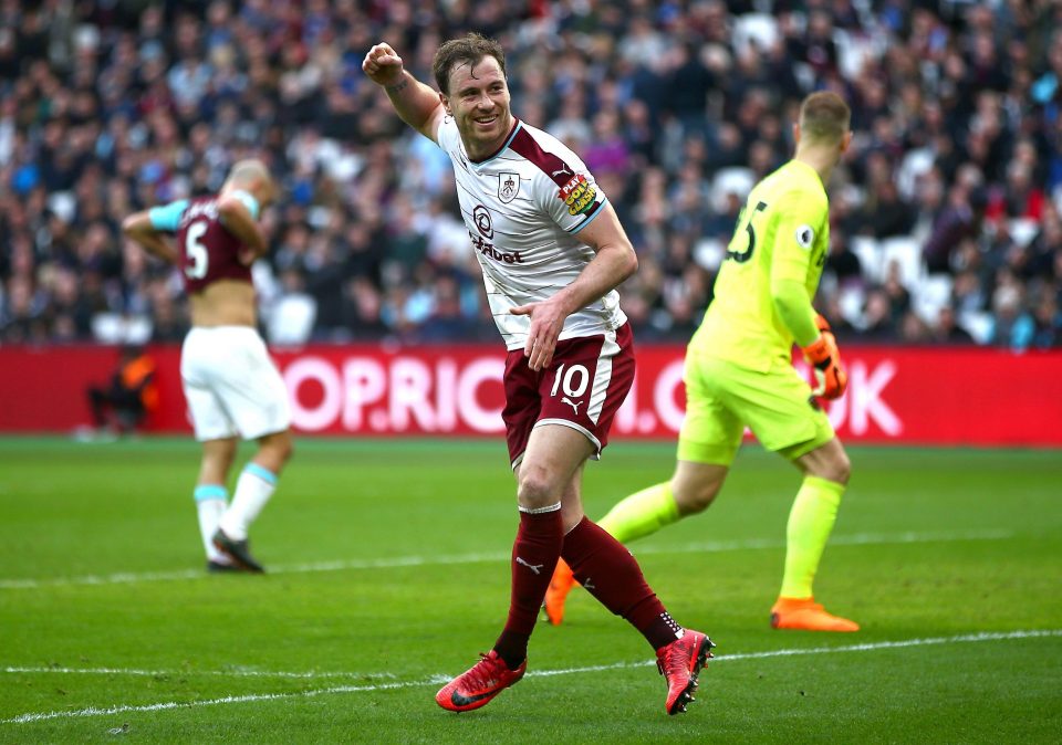  Ashley Barnes breaks deadlock at the London Stadium for Burnley.