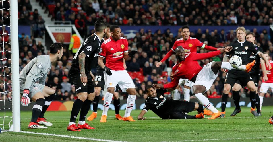  Romelu Lukaku got a late goal but United but was not enough