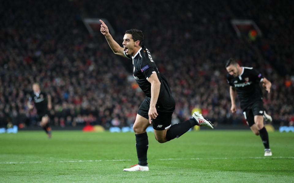  Wissam Ben Yedder scored twice in four minutes to down Manchester United