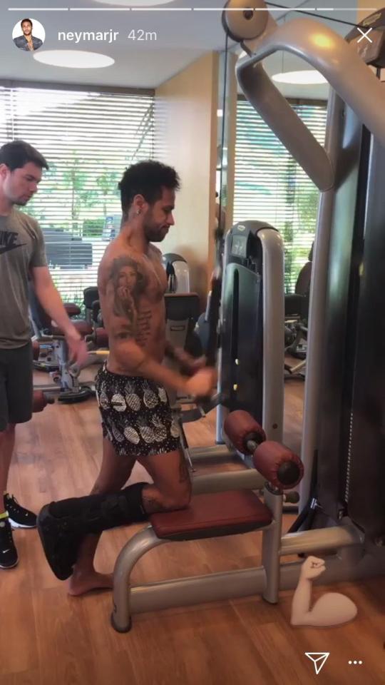  Neymar is stepping up his recovery from injury ahead of the World Cup