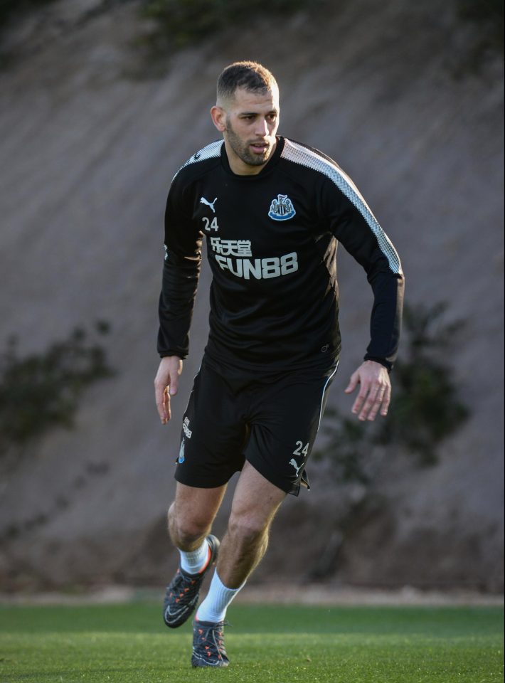  Islam Slimani is finally fit to play for Newcastle