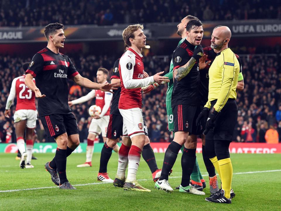  The AC Milan players were left furious with the referee for awarding the soft penalty