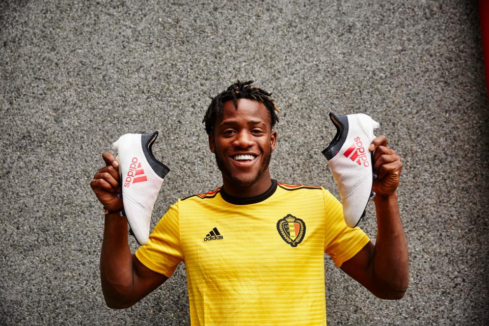  Chelsea loanee Michy Batshuayi shows of Belgium's latest shirt