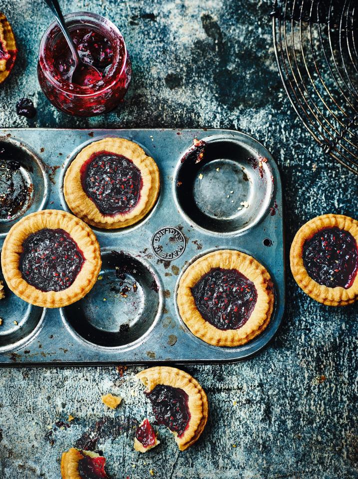  Who can resist the traditional jam tart with its refreshing fruitiness that can be eaten alone or as a Easter treat with cream, ice-cream or even custard