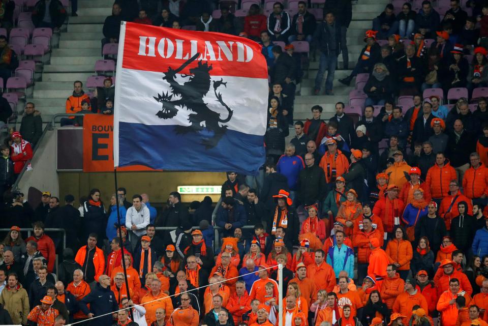  The Dutch fans were delighted to see Ronald Koeman get his first win