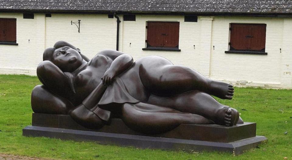  Reclining Woman by Colombian artist Fernando Botero sold for over £1m