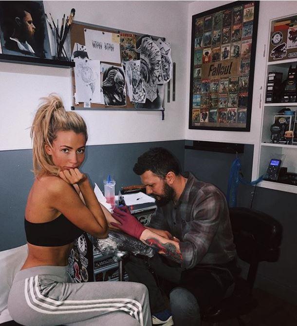  Olivia got an 'impulsive' tattoo of her footballer boyfriend Bradley Dack's shirt number