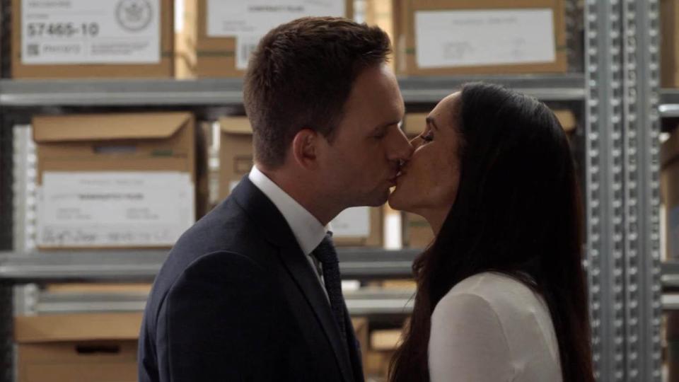  Meghan Markle kissed Suits co-star Patrick J. Adams in the latest episode