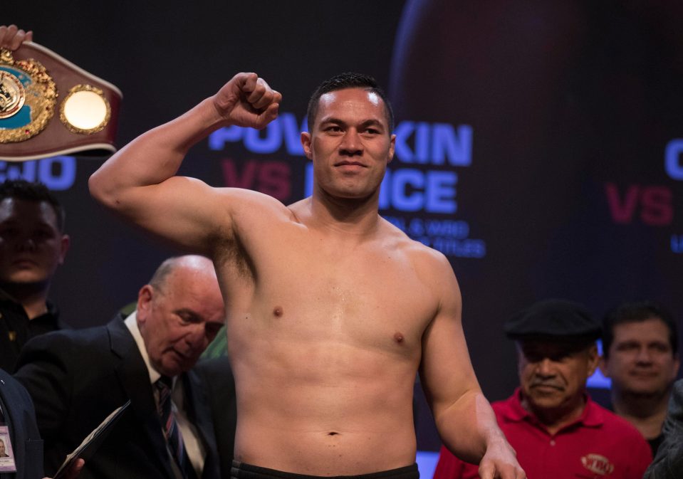  David Hate reckons Joseph Parker is a slightly better mover than AJ