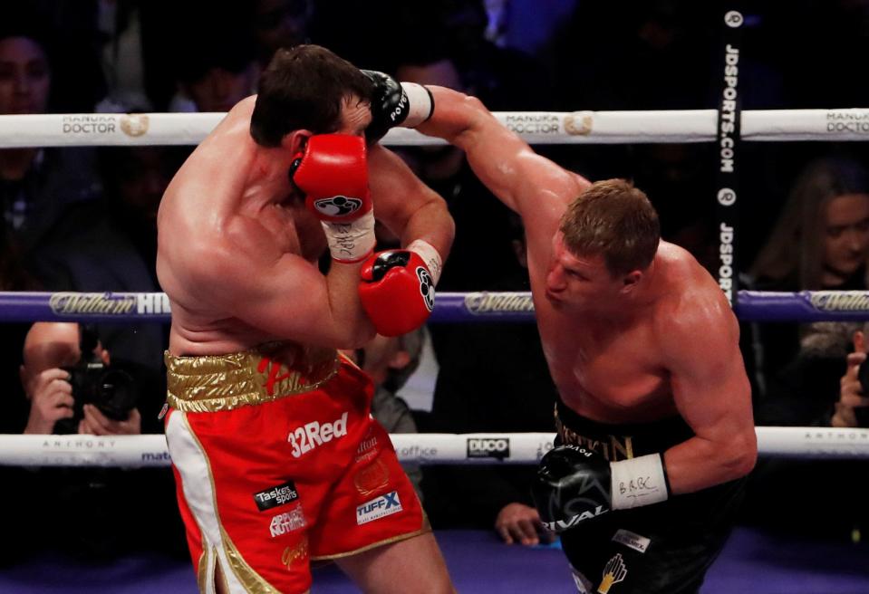  A huge right hand by Povetkin left Price motionless standing in the middle of the ring