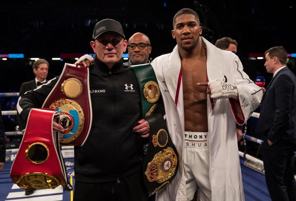  Anthony Joshua thanks trainer Rob McCracken after his triumph in Cardiff