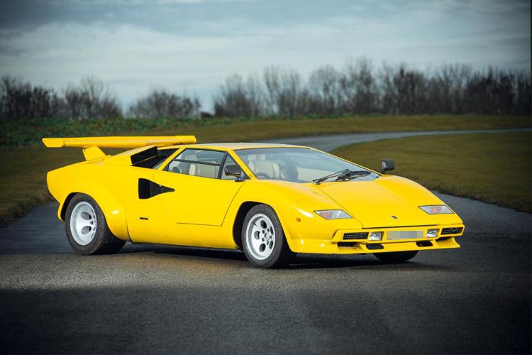 The Lamborghini Countach was said to be the model for the motorbike’s body