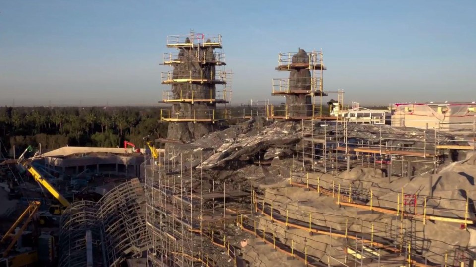 Disney have announced rough opening dates for their Star Wars-themed lands next year. The mini theme parks, which are currently under construction, will transport guests to a never-before-seen planet