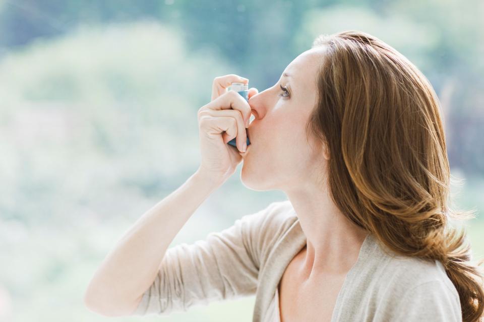  Allergies can also make asthma symptoms worse