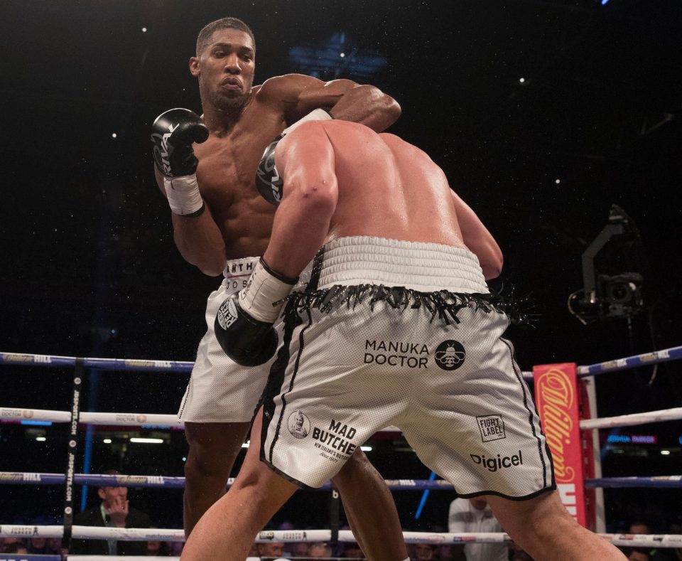  Anthony Joshua beat Joseph Parker on points in Cardiff on Saturday night