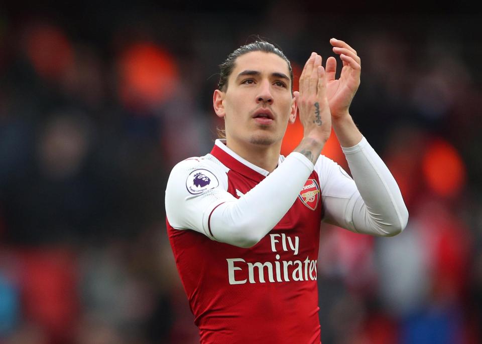  Hector Bellerin insists he has made up with Arsenal teammate Mesut Ozil