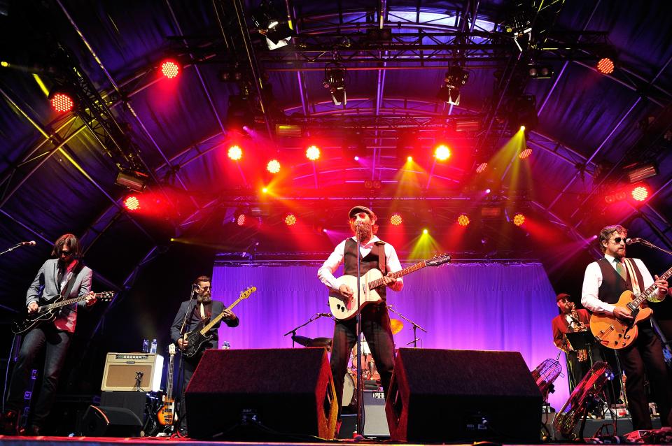  E centre stage with Eels at Somerset House in 2011