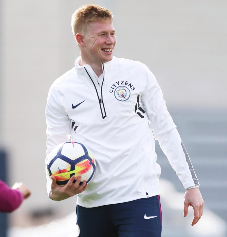  Kevin De Bruyne trans ahead of Manchester City's clash with rivals United