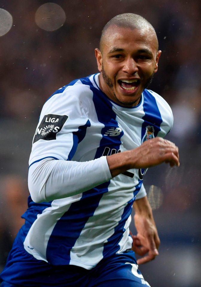  Everton a poised to make another bid for Porto star Yacine Brahimi