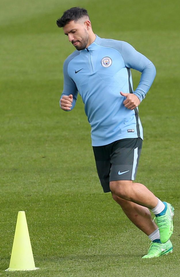  Aguero looked fit and ready to go in training on Monday