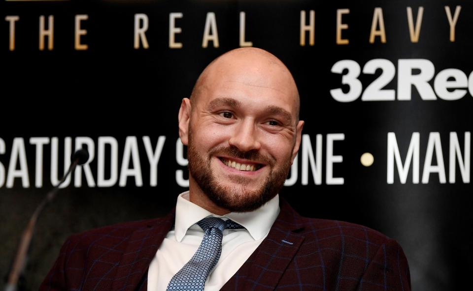  Tyson Fury has revealed his return to the ring and will box for the first time since November 2015 on June 9