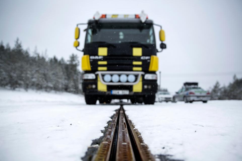  Electric trucks will mean less pollution on motorways