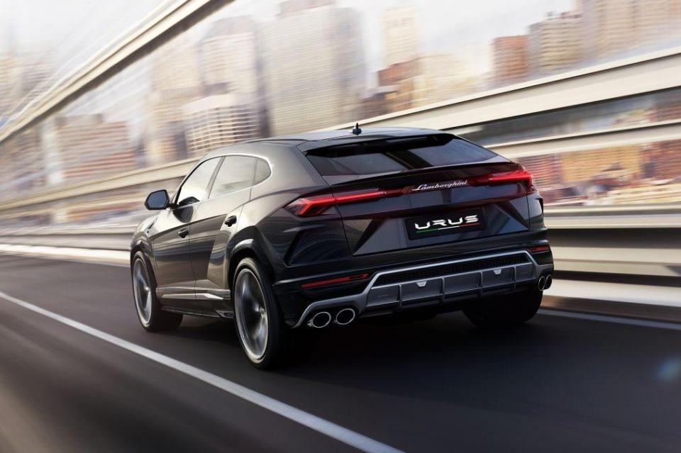  Powered by a 4.0-litre V8 twin-turbo engine, the Lamborghini Urus can reach a top speed of 190mph