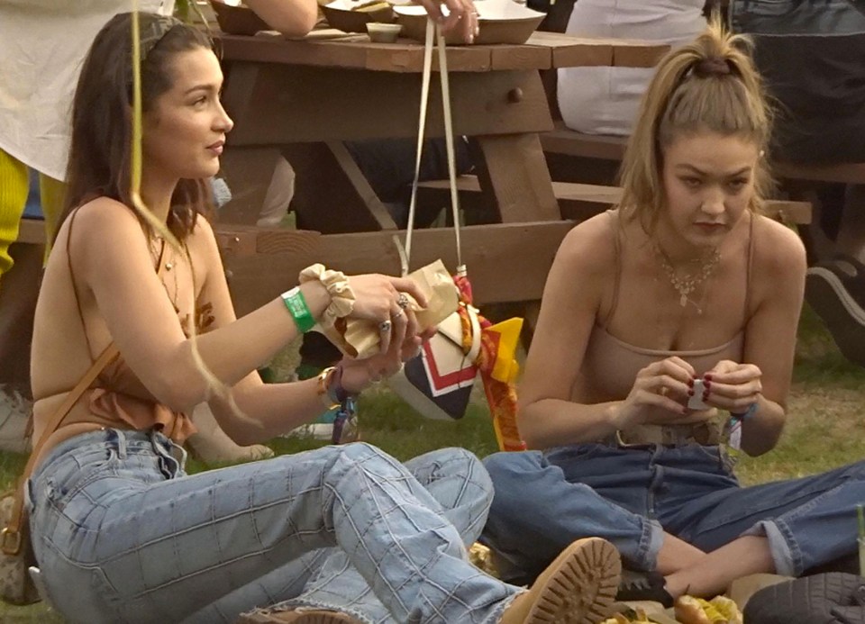 Bella hung out with her fellow supermodel sister Gigi at the festival