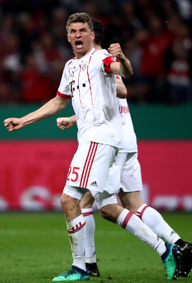  Thomas Muller scored a hat-trick as Bayern Munich cruised past Leverkusen