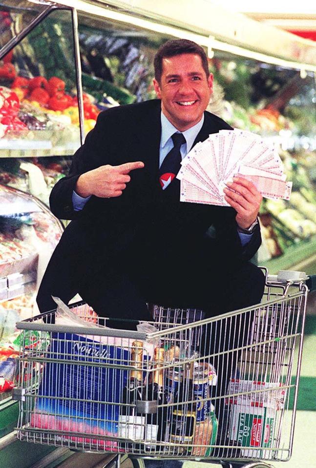  The legendary TV presenter in one of the shopping carts for Supermarket Sweep