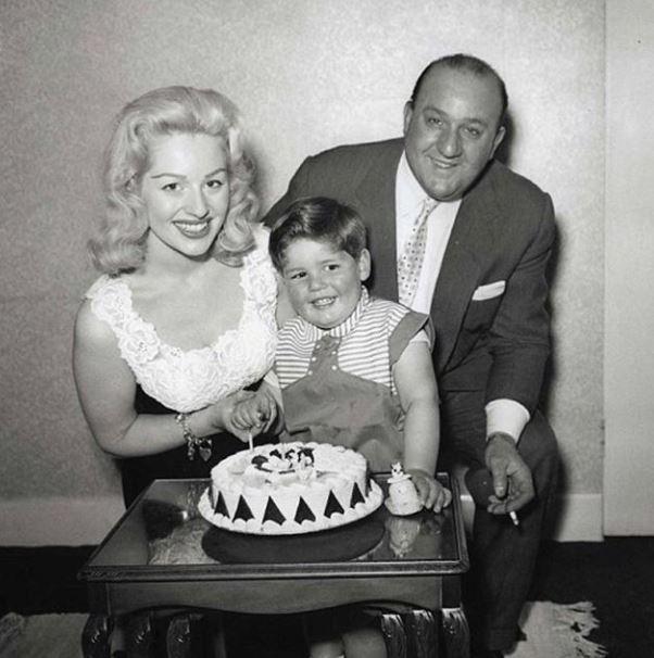  A young Dale with his parents, Gary and Sheree