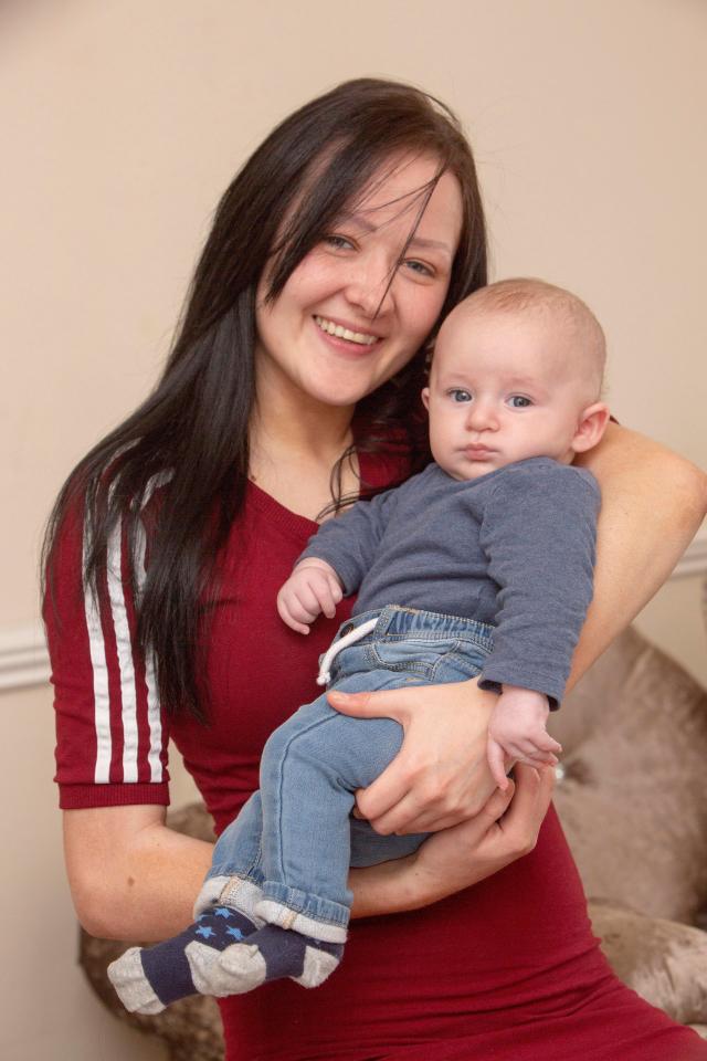  Mum Tyla Livingstone, 21, will not live to see son Preston grow up after being diagnosed with terminal cancer