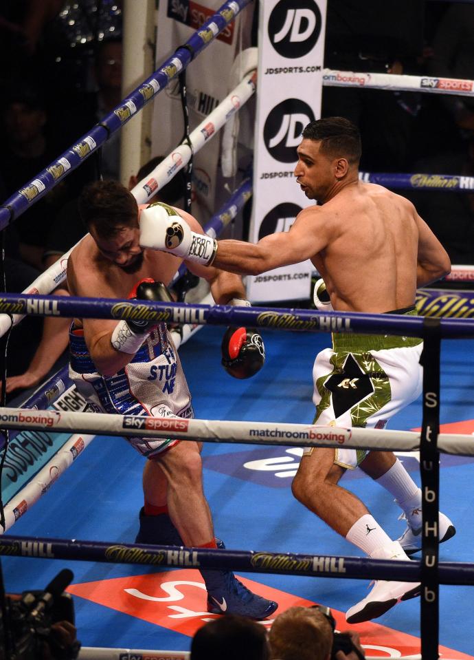  Amir Khan destroyed Phil Lo Greco in just 39 seconds on his return to the ring