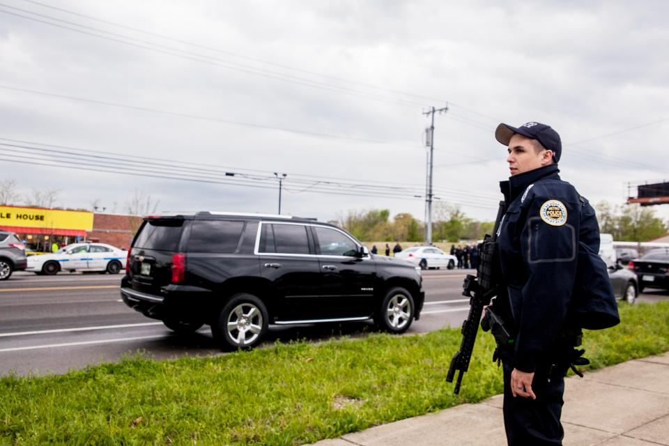  Armed cops are now on the scene of the fatal shooting in Tennessee