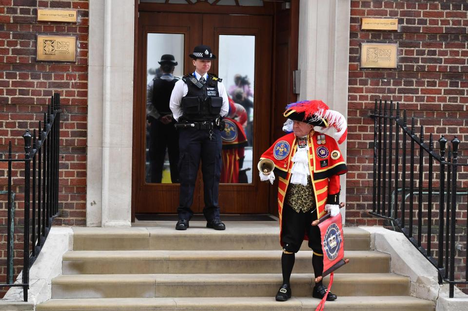  Tony Appleton welcomes the third royal baby from the Lindo Wing