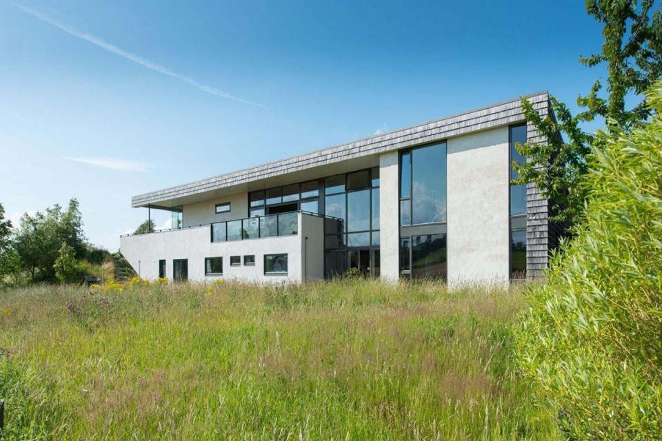  This glass-fronted mansion was hailed as one of the greatest ever to feature on Grand Designs