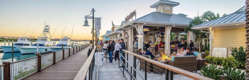  New Smyrna Beach has a wide selection of bars and restaurants