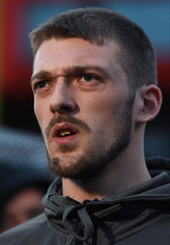  Alfie's dad Tom Evans speaking outside hospital last night