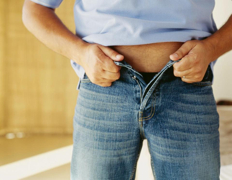  Tight fitting clothes make bloating more uncomfortable, meaning you're more likely to fart