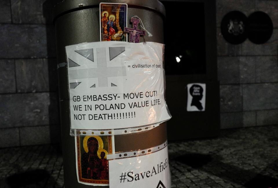  And angry poster outside the British Embassy in Warsaw, where supporters gathered for Alfie