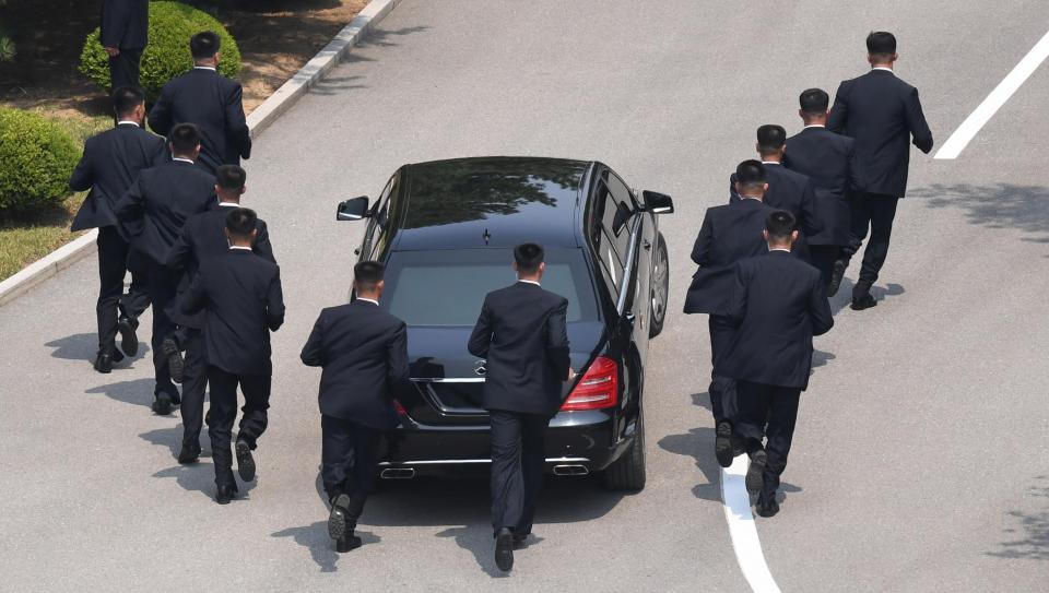  Jong-un headed North for lunch after the first round of talks with Moon ended