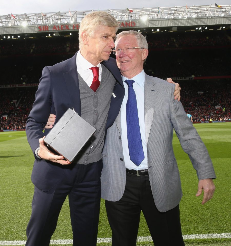  Sir Alex Ferguson handed Arsene Wenger a gift ahead of  the game