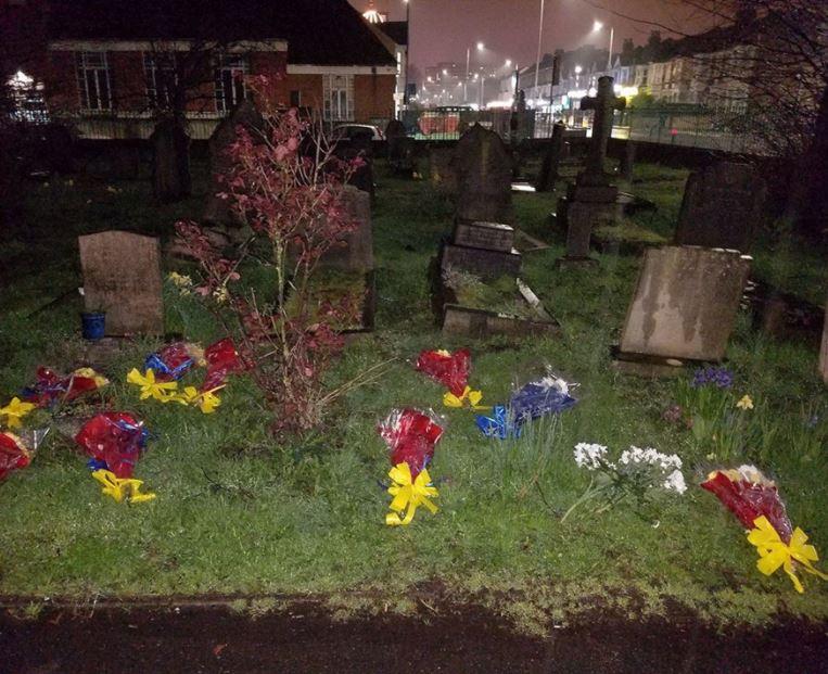  The vigilante loaded his car up with the tributes and 'donated' them to the local graveyard