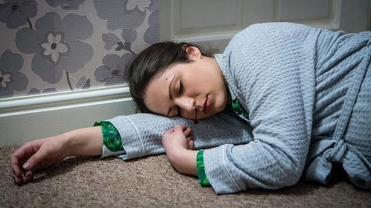  This month pregnant Nicola was shown unconscious in Eileen's home